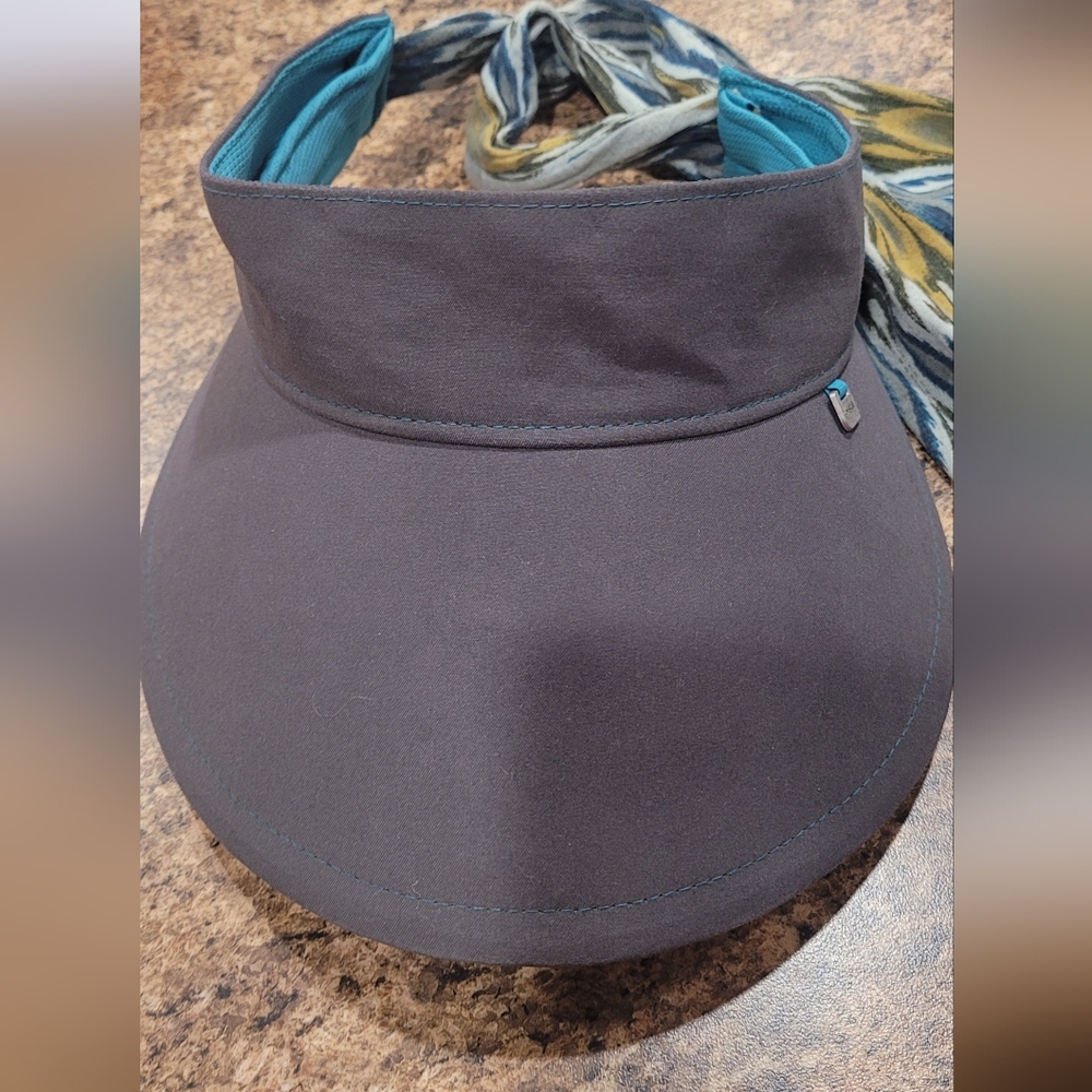 Ladies Pistil tie in back large coverage visor